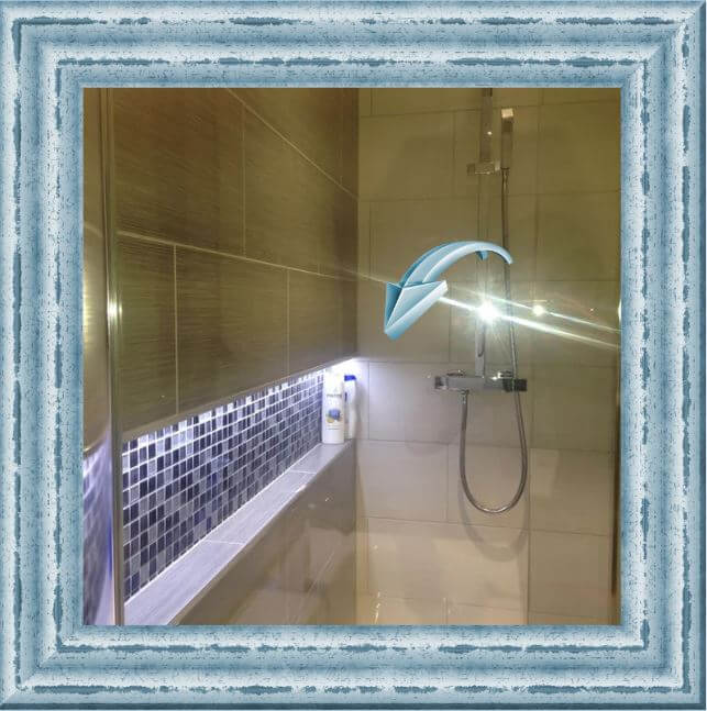 zuhanyzó falfülke led világítással