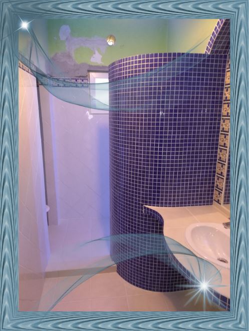 fürdőszoba ívelt falak