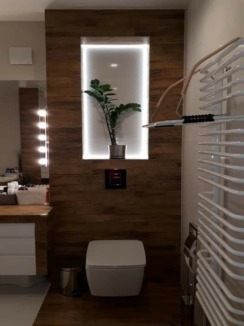 fürdőszoba felújítás wc mint egy trón