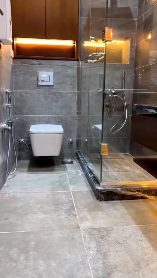 privát szféra a fürdőszobában