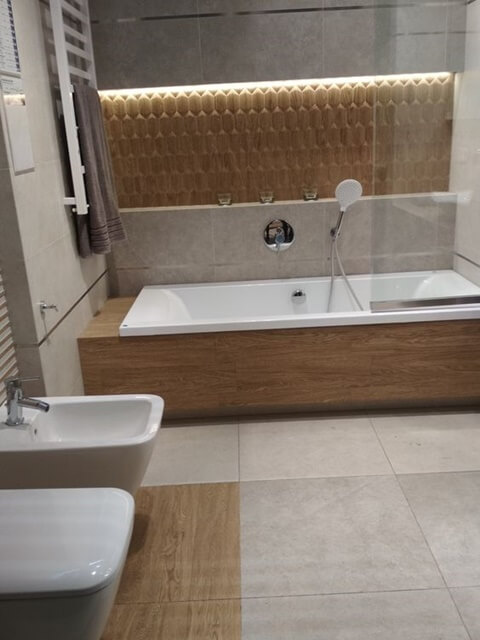 Fürdőszoba felújítás kád kialakítás